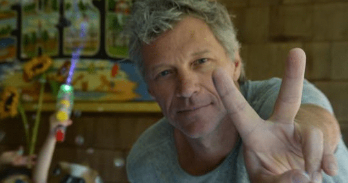 Jon Bon Jovi Joins Viral 2016 Throwback Wave