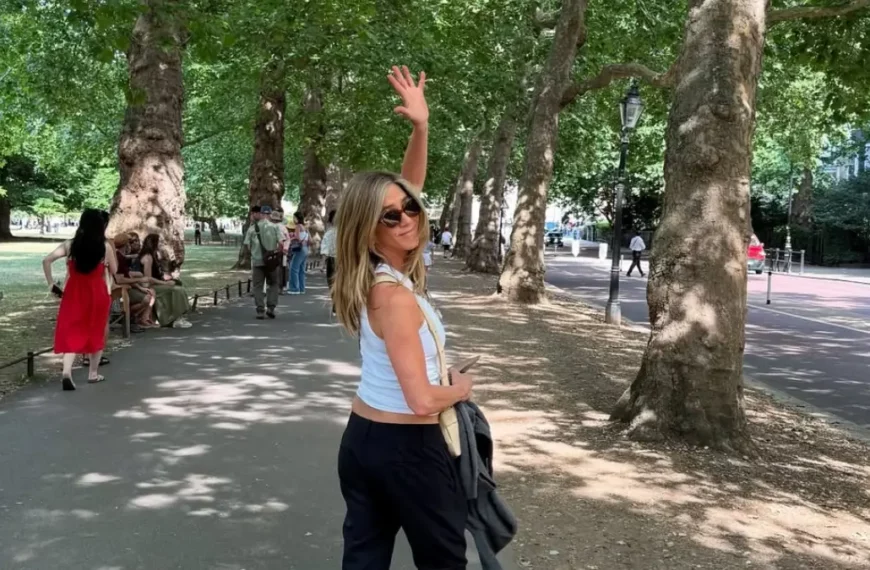 Jennifer Aniston Turns 56. Happy Birthday !!